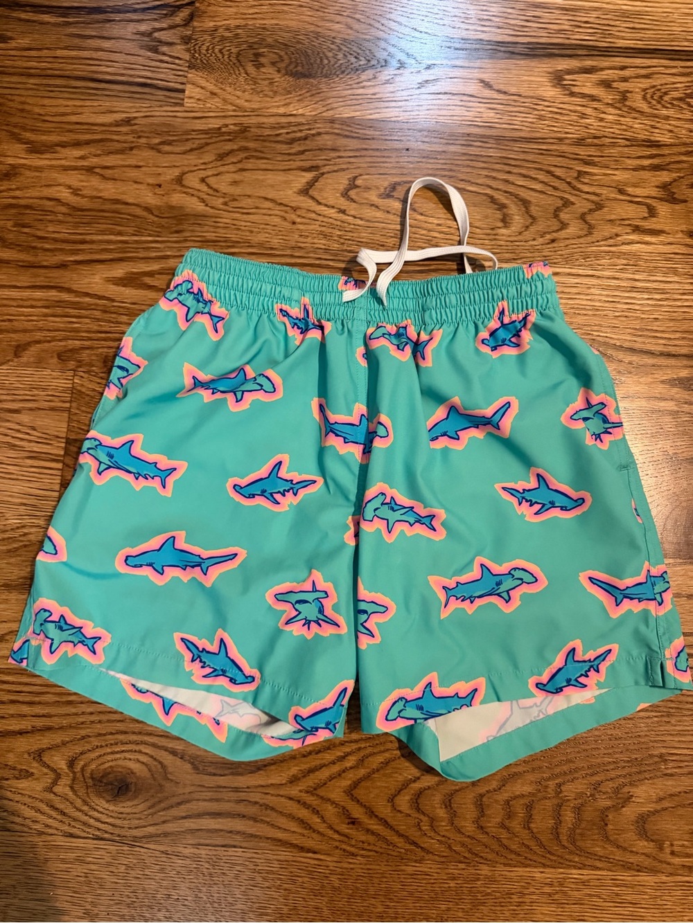 chubbies Aqua Shark Graphic Swim Shorts